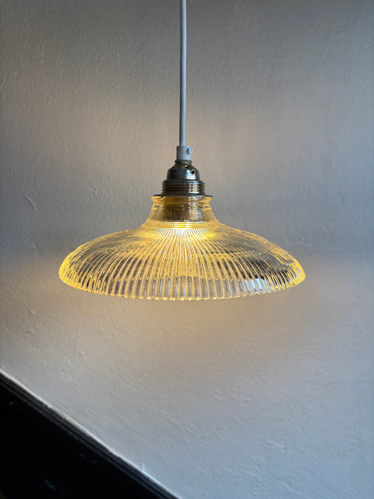 842 - Set van 2 - Vintage holophane glazen ronde lampenkappen hanglampen