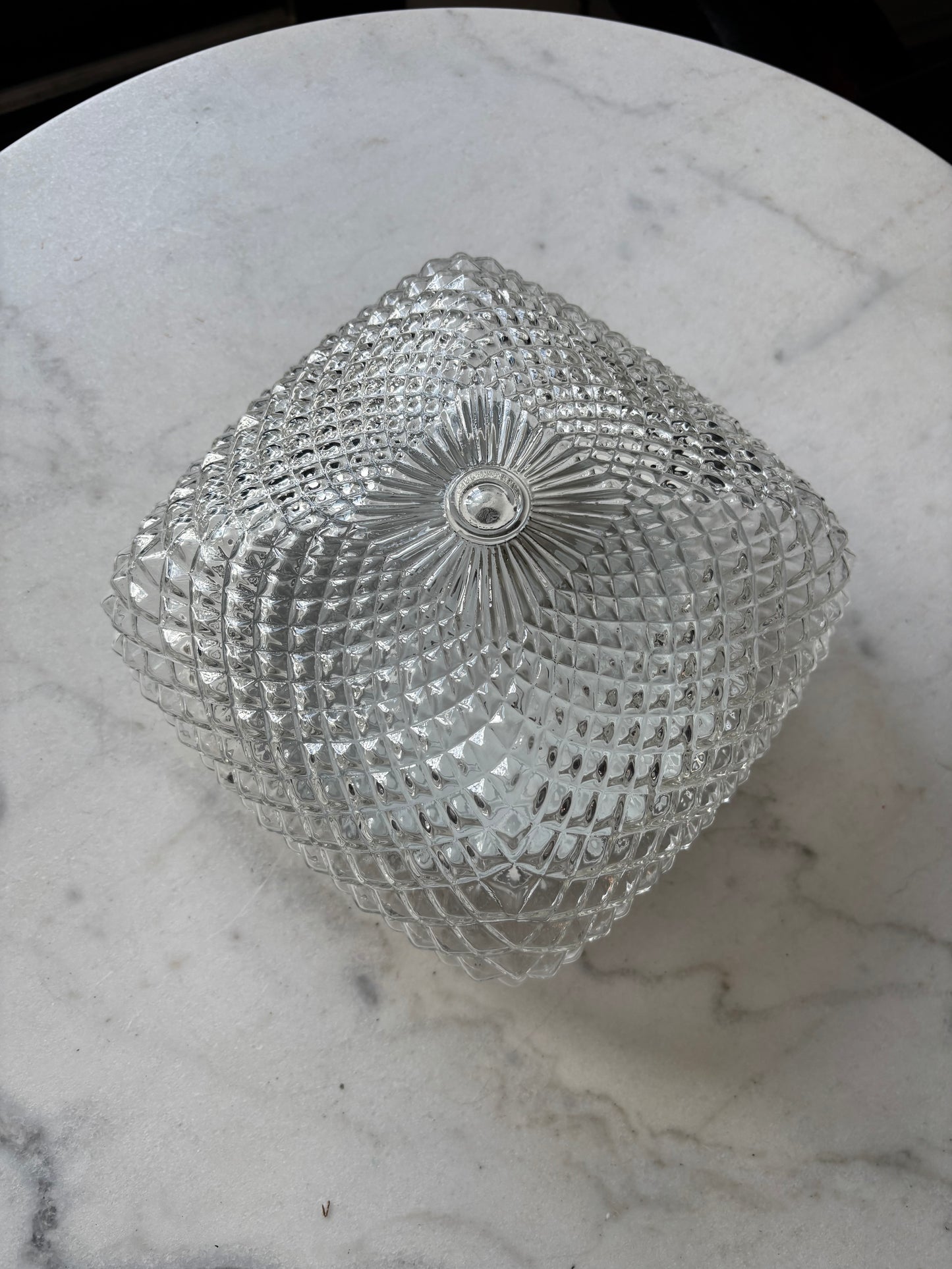 914 - Vintage plafond glazen plafoniere kussen diamant vierkant