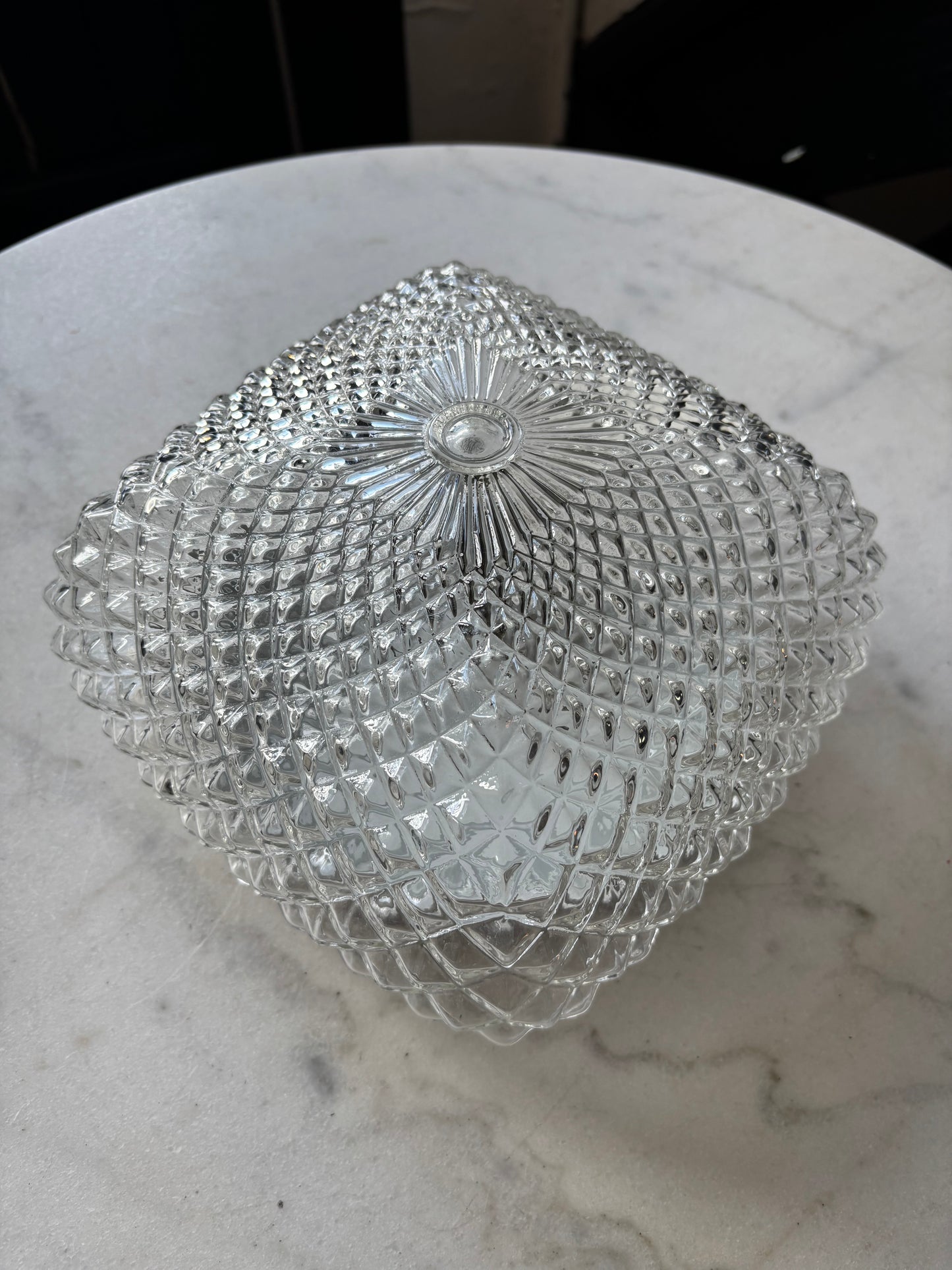 914 - Vintage plafond glazen plafoniere kussen diamant vierkant