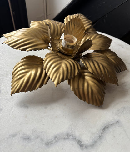 860 - Vintage gouden bloem plafonniere wandlamp bloem masca italy