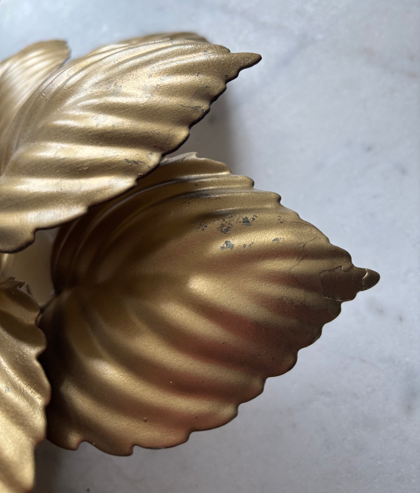 860 - Vintage gouden bloem plafonniere wandlamp bloem masca italy