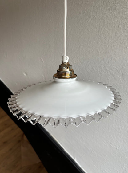 618 - Vintage opaline melkglazen 'kartel' hanglamp