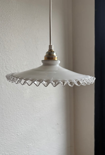 618 - Vintage opaline melkglazen 'kartel' hanglamp