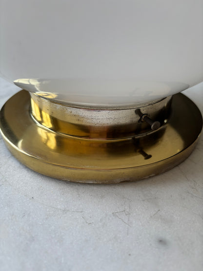 502 - Vintage globe schoollamp bollamp wit glas opaline plafoniere