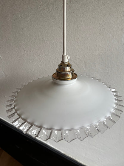 618 - Vintage opaline melkglazen 'kartel' hanglamp