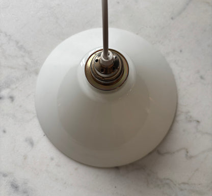 567/1 - Vintage opaline melkglazen 'driehoek' hanglamp