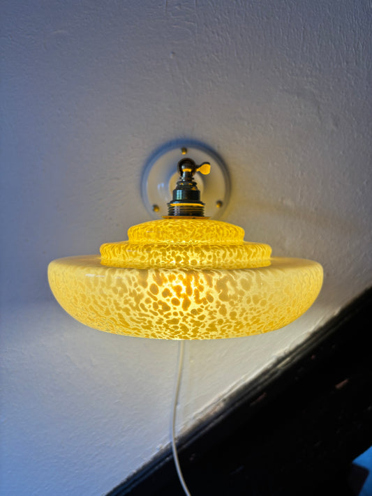 840/1 - Vintage clichy geel gespikkeld glazen wandlamp