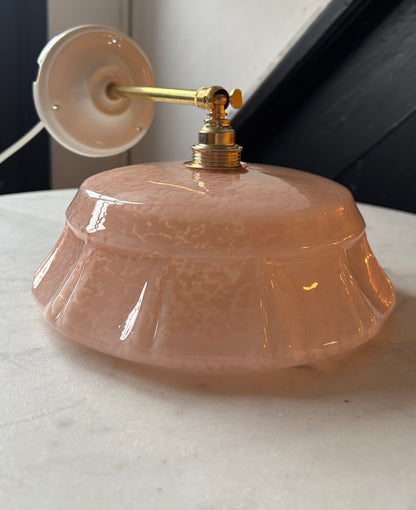 642 - Vintage clichy roze gespikkeld glazen wandlamp glazen
