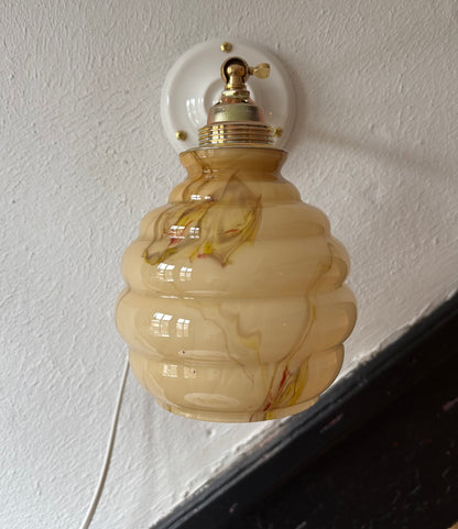 847/1 - Set van 2 - Vintage gele Franse glazen wandlampen