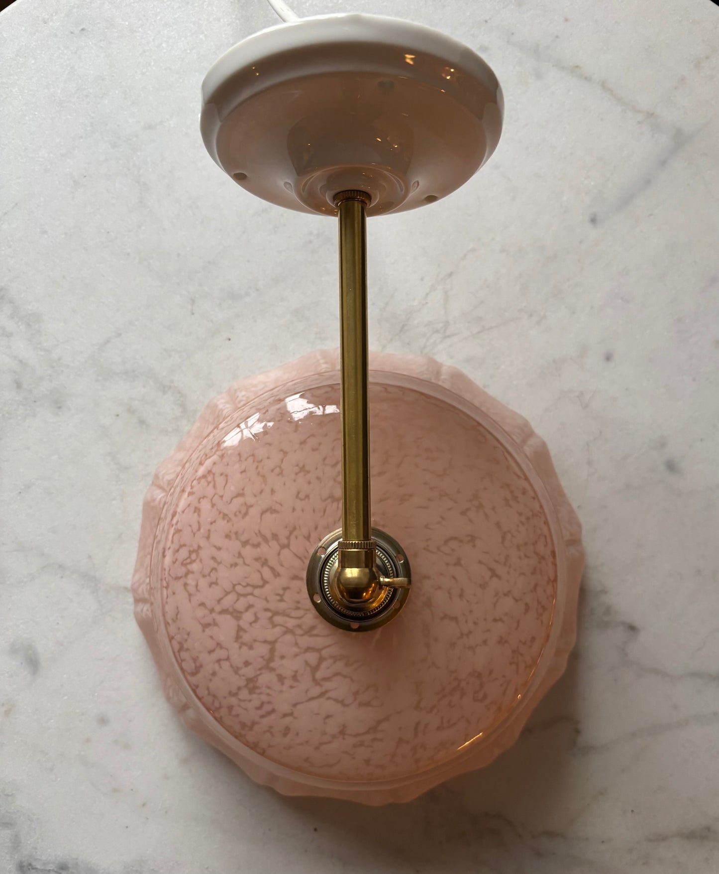 642 - Vintage clichy roze gespikkeld glazen wandlamp glazen