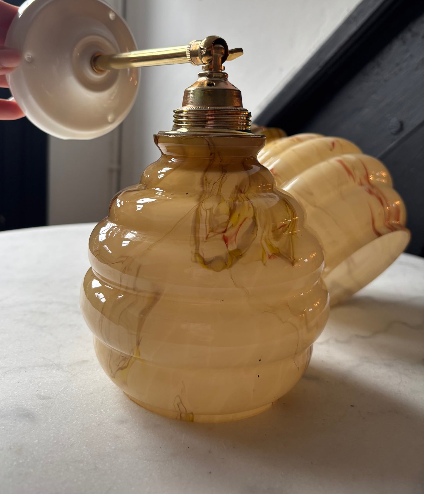 847/1 - Set van 2 - Vintage gele Franse glazen wandlampen