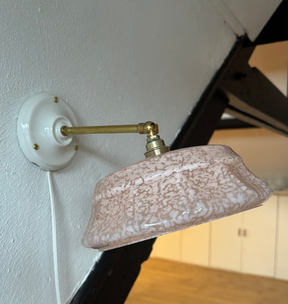 642 - Vintage clichy roze gespikkeld glazen wandlamp glazen